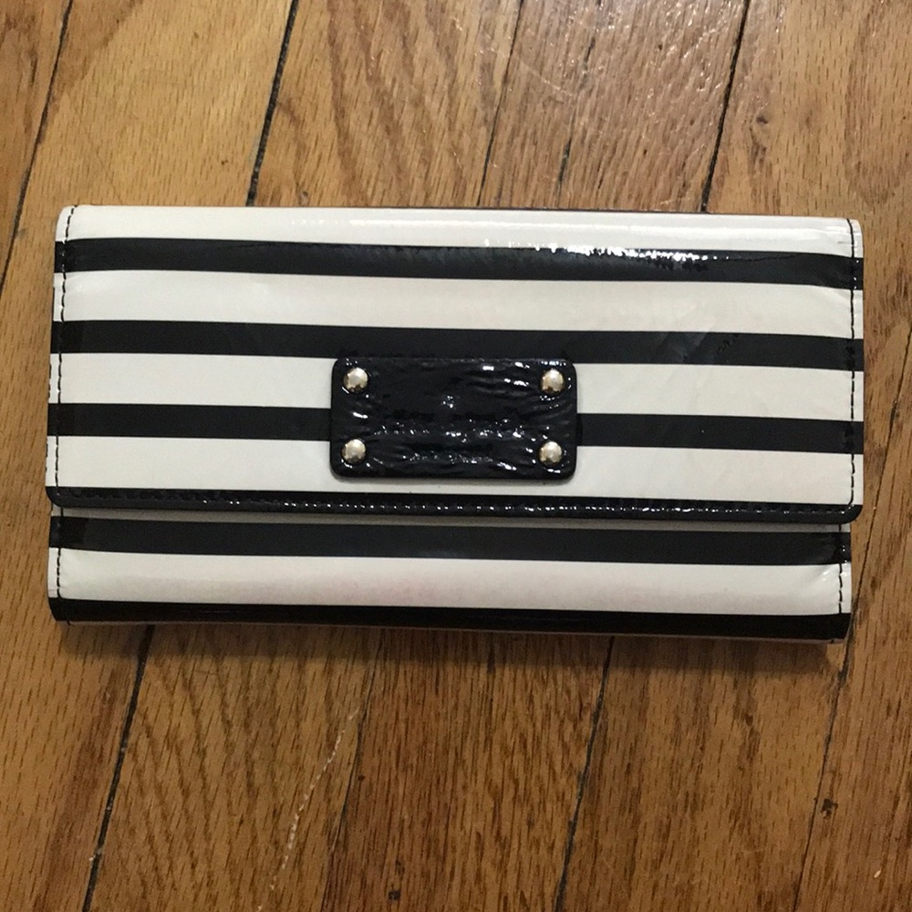 Kate Spade Sandra Wellesley Clutch Wallet